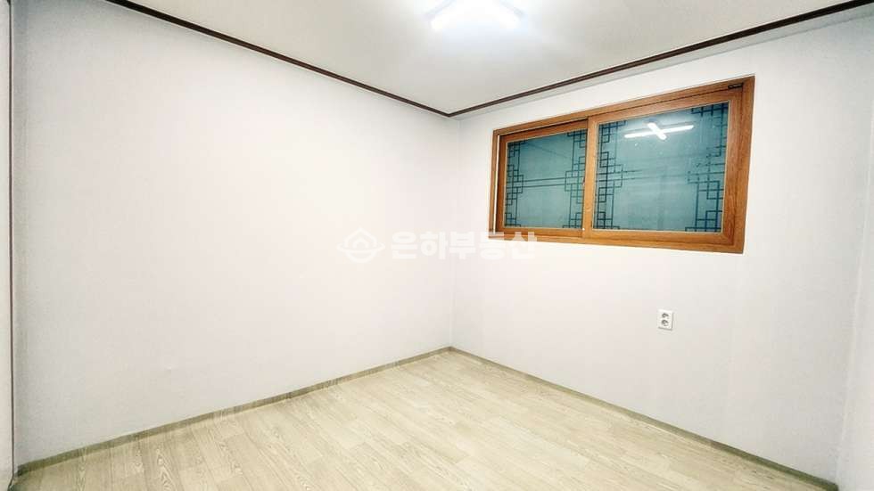 경기 수원장안구 조원동 도배장판함, 사용면적 30평대, 지대높아 2층같은 반지하 월세 매물번호 10179 사진 9