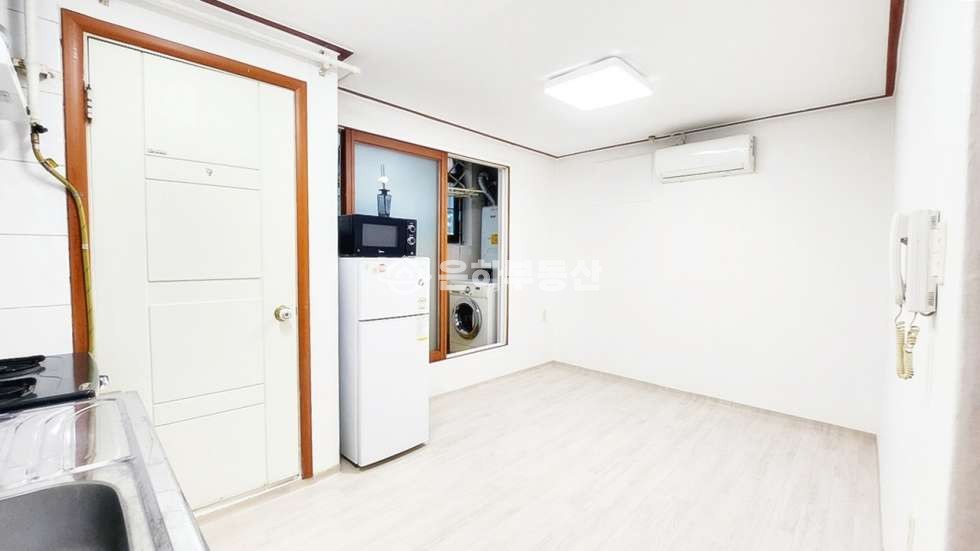 경기 수원장안구 조원동 가성비 너무 좋은 반지하, 옵션 가전 깨끗한 원룸 월세 매물번호 10190 사진 1