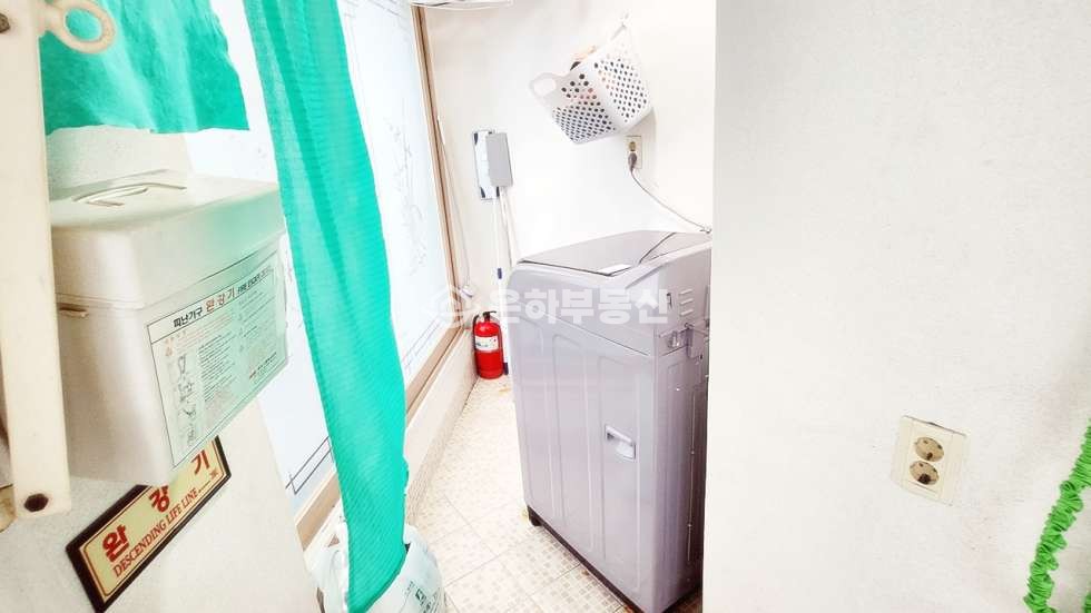 경기 수원장안구 조원동 전용 30평 방3화2 버팀목 가능한 반전세 매물 월세 매물번호 10206 사진 2