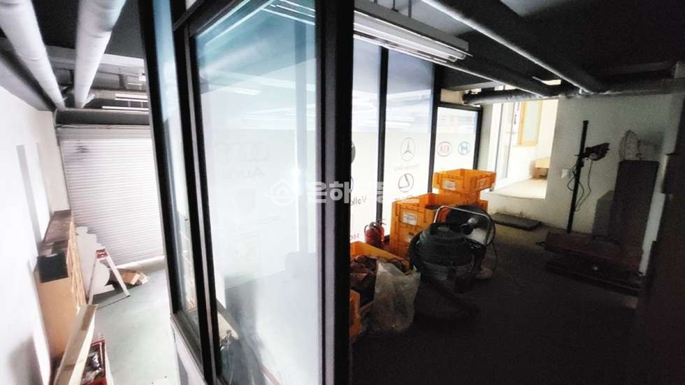 경기 용인기흥구 동백동 사진O,전용42p,1층 무권리,자동차수리점 라인, 배후수요탄탄 월세 매물번호 10230 사진 9