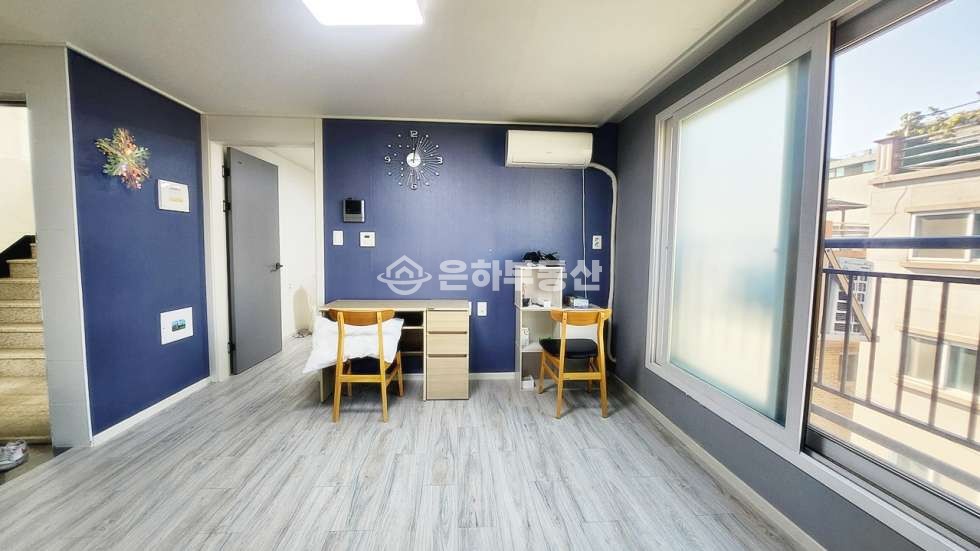 경기 수원장안구 정자동 거실O, 보증보험가입된 신축7년차 투룸 전세 전세 매물번호 10329 사진 2
