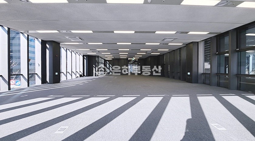 서울 강남구 역삼동 층고높은 전용96평 단독층, 스타렉스까지 주차가능한 사무실임대 월세 매물번호 10050 사진 4