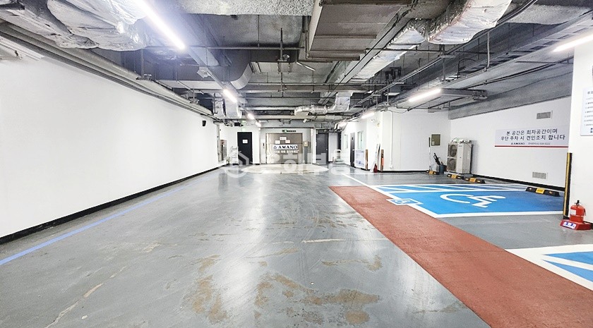 서울 강남구 역삼동 층고높은 전용96평 단독층, 스타렉스까지 주차가능한 사무실임대 월세 매물번호 10050 사진 14