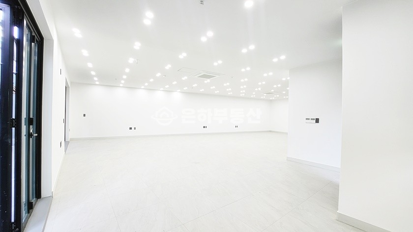 서울 강남구 논현동 언주역, 신논현역 도보 가능 무권리 주차가능 월세 매물번호 10064 사진 4