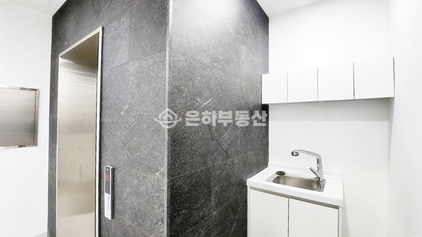 서울 강남구 논현동 언주역, 신논현역 도보 가능 무권리 주차가능 월세 매물번호 10064 사진 6