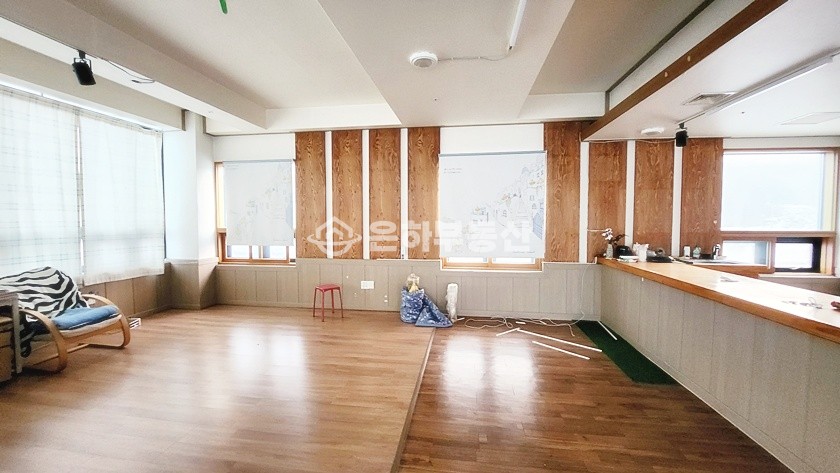 경기 수원장안구 이목동 전용 71p 테라스 넓고 출입문 분리 이용 가능한 사무실 월세 매물번호 10078 사진 2