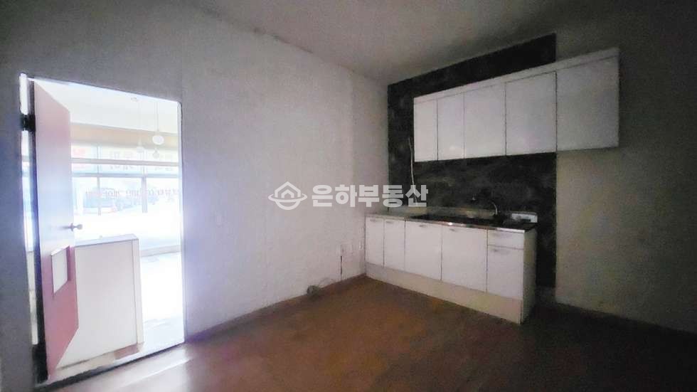 경기 수원장안구 조원동 전용 약9평 방 딸린 상가1층 월세 매물번호 10123 사진 3
